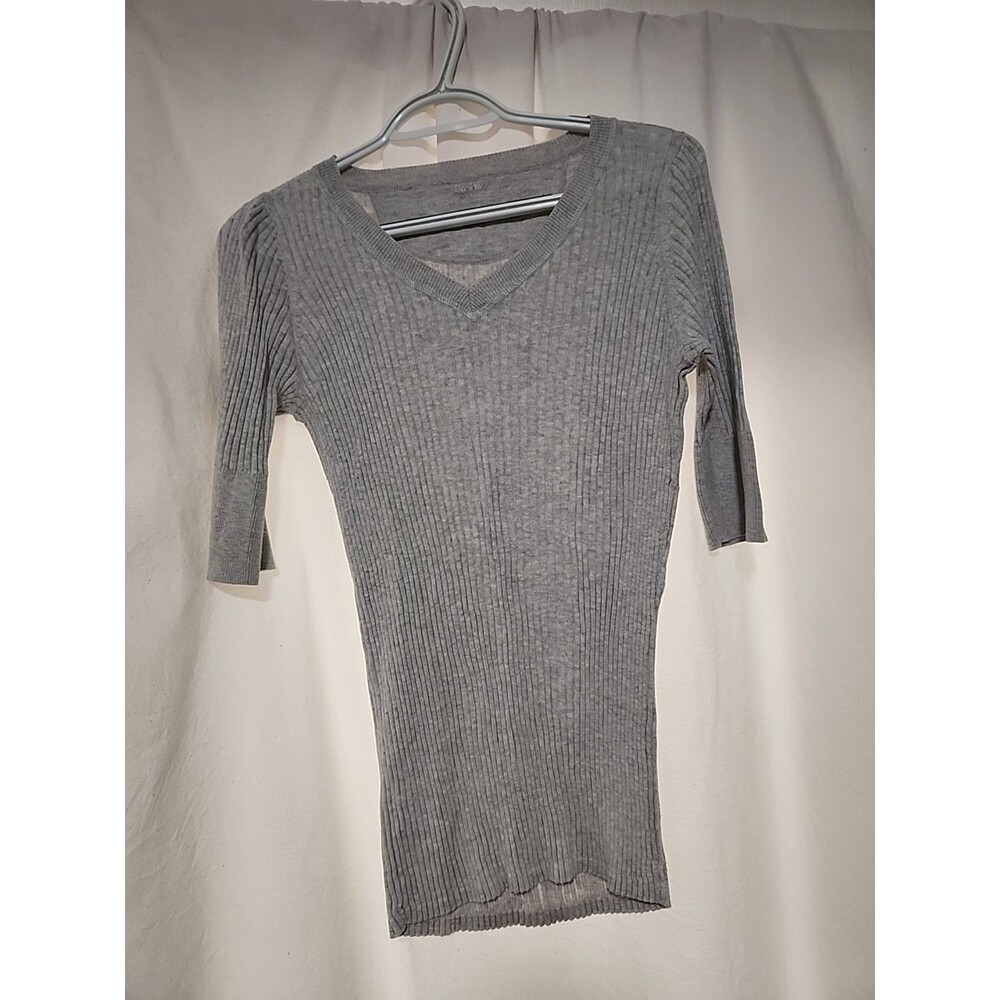 Mossimo Ribbed Gray Shirt 3/4 Sleeve V Neck Women's Size XL Fits Much Smaller